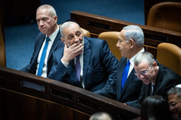 מחשש המחאה: נתניהו ביקש מהחרדים להתרכך