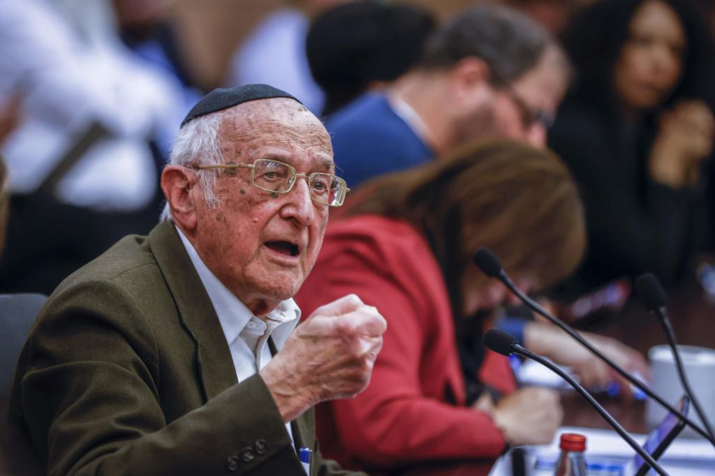 "בג"ץ מתעלם מהמשפט העברי; אני תומך ברפורמה"