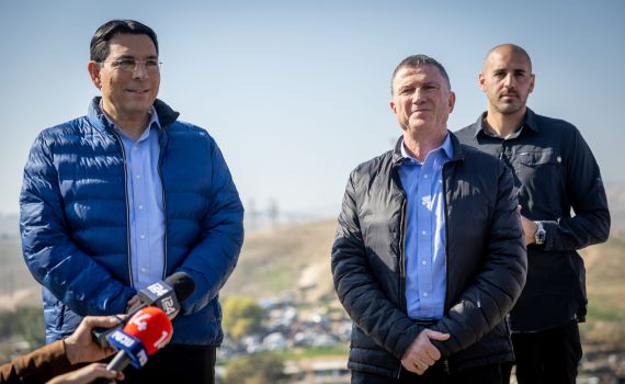 לראשונה: חברי ליכוד ומחנה ממלכתי בהודעה משותפת