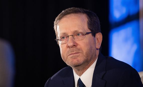 הרצוג מביע תקווה: "בואו ניתן לזה סיכוי"