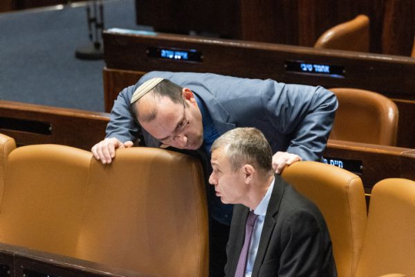 3 סיבות למה כדאי לימין להתקפל