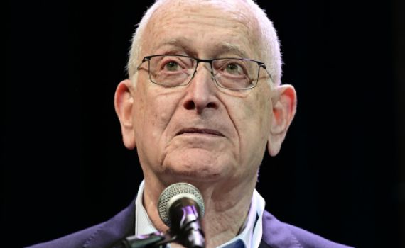 מבוכה לעיתון הארץ | עמוס שוקן: "תקלה קשה"