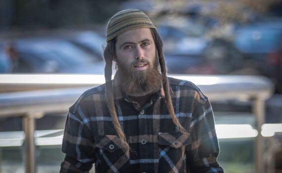 "כפר מרצחים צריך להימחק": יועץ התקשורת מצטט את הרב דרוקמן