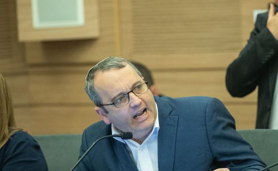 חוק ההתנתקות מפצל את האופוזיציה. צפו בעימות: