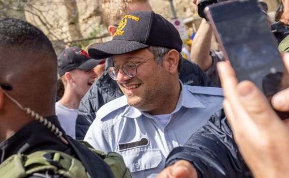 בזמן שהאוצר תוקע לבן גביר תקציב, הקצינים מתמרדים