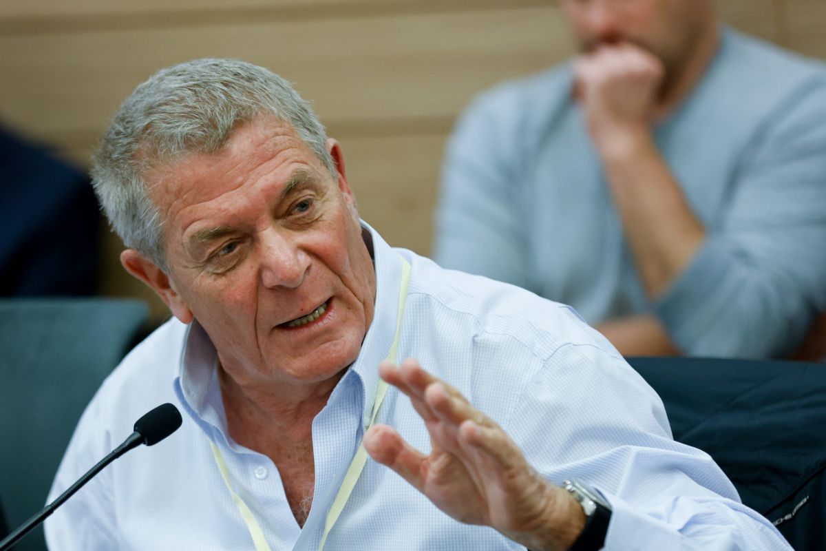 לזכר אשתו: גיורא ירון במיזם לעידוד אומנות ישראלית