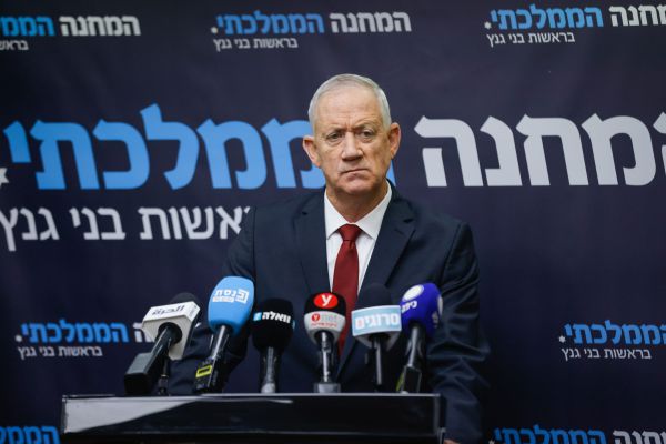 במחנה הממלכתי מגיבים: "שום דבר לא על הפרק"