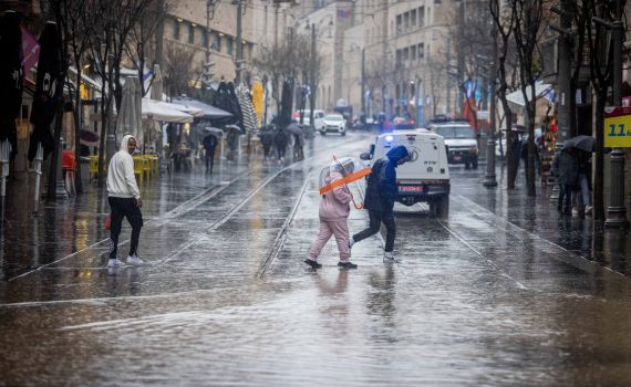 היום: סופות רעמים וגשמים; מחר מהפך נוסף במזג האוויר