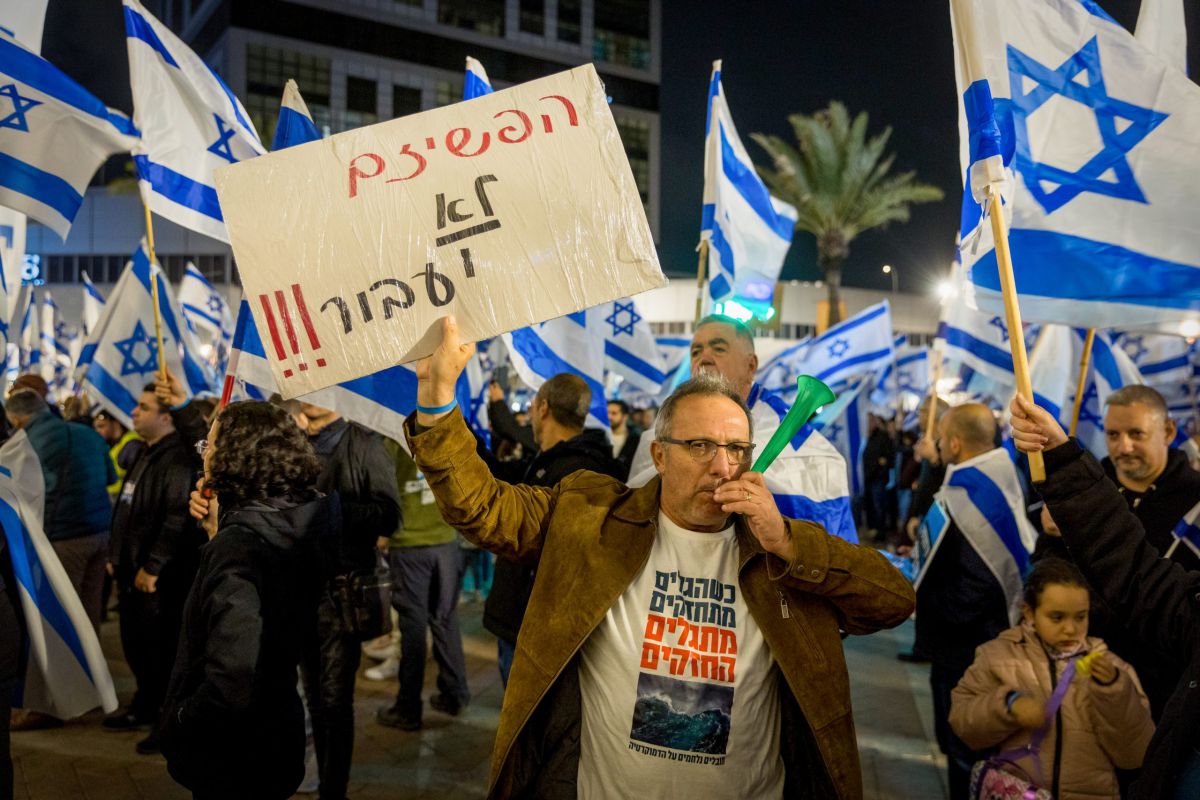 מכת"זית הופעלה בכרכור; מפגין נדרס בהרצליה