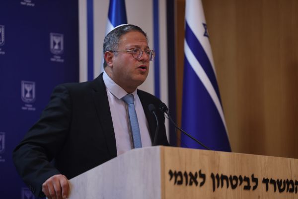 בן גביר בהפגנת הימין: "לא להיגרר לאלימות"