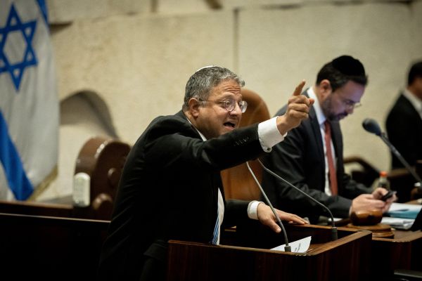 מהומה בכנסת: האופוזיציה התנפלה על בן גביר. צפו