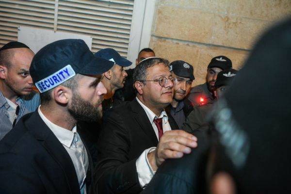 בן גביר בהפגנת הימין: "לא ניתן להם לנצח". צפו בנאום: