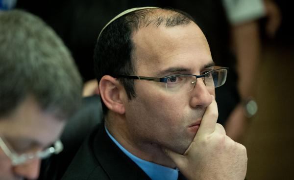 פאנל בהשתתפות רוטמן פוצץ על ידי מפגינים. צפו