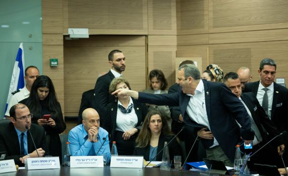 האופוזיציה דורשת מרוטמן: "תמשוך את הצעת החוק"