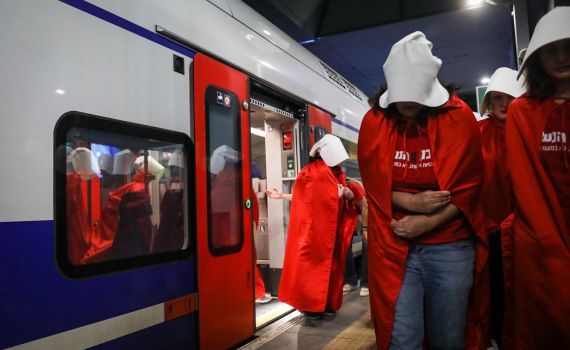 כך המפגינים פוגעים בתנועת הרכבות