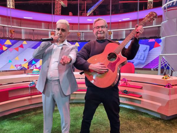 הערב בארץ נהדרת: קובי פרץ וחנן יובל באים לפייס