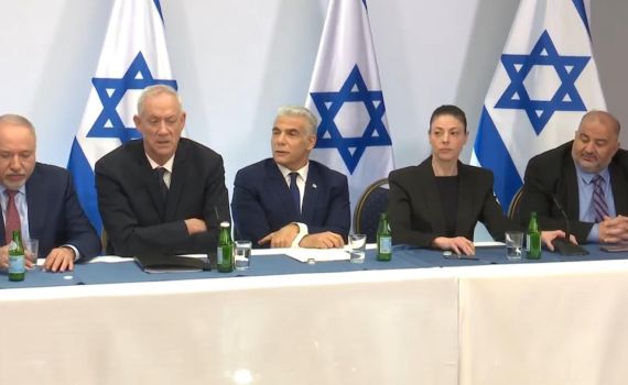 לפיד: לא נשתוק, זה סוף הרעיון של מדינה דמוקרטית