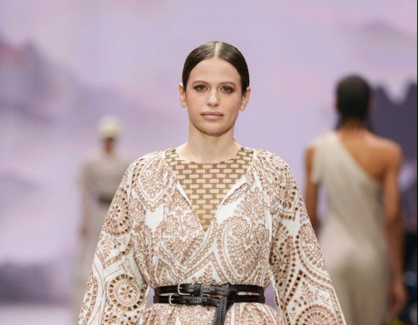 ליבי נחימובסקי כובשת את שבוע האופנה, שוב