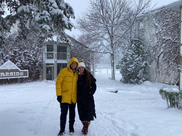 קר בחוץ וחם בלב: השליחים שנסעו לקנדה המושלגת