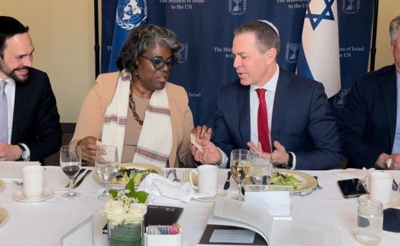 לקראת החג: ארדן ערך סדר פסח לשגרירי האו"ם • צפו