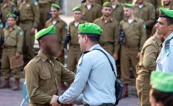 מרגש: צל"ש פיקוד הדרום הוענק לקשר של בר פלח הי'ד