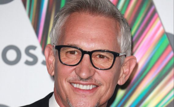 אחרי הסערה: מגיש הכדורגל חוזר לתפקידו