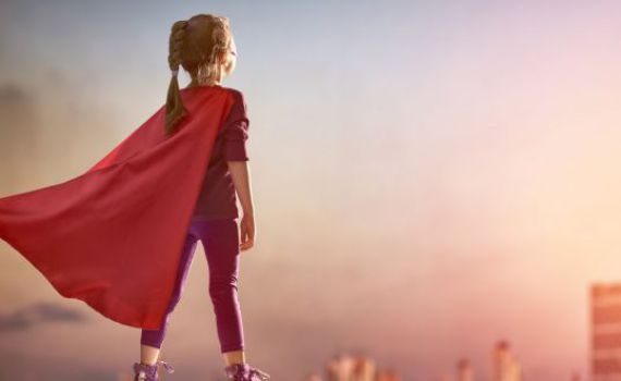 יולדות מאוחר יותר, פחות מרוצות מההכנסה | יום האישה 2023