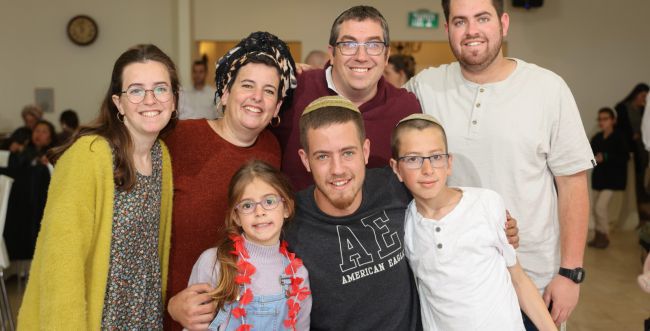 "רצית לגהץ עוד חולצות": אסתי יניב בפוסט מרגש