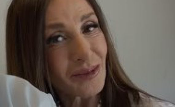 לאה שנירר חושפת: אני קרובת משפחה שלה. צפו