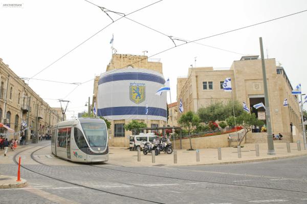 נפילת חשמל: תקלה נרחבת ברכבת הקלה בירושלים