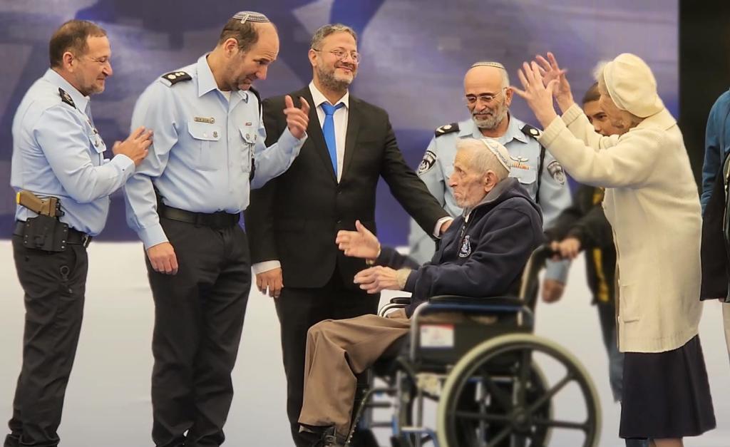 זה הסמפכ"ל הנכנס: טקס הענקת דרגות במשטרה