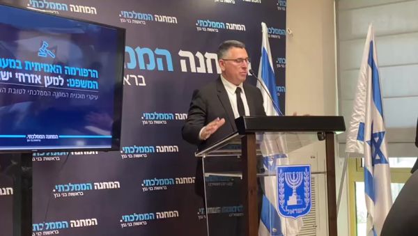 סער על מערכת המשפט: "לצמצם את עינוי הדין"