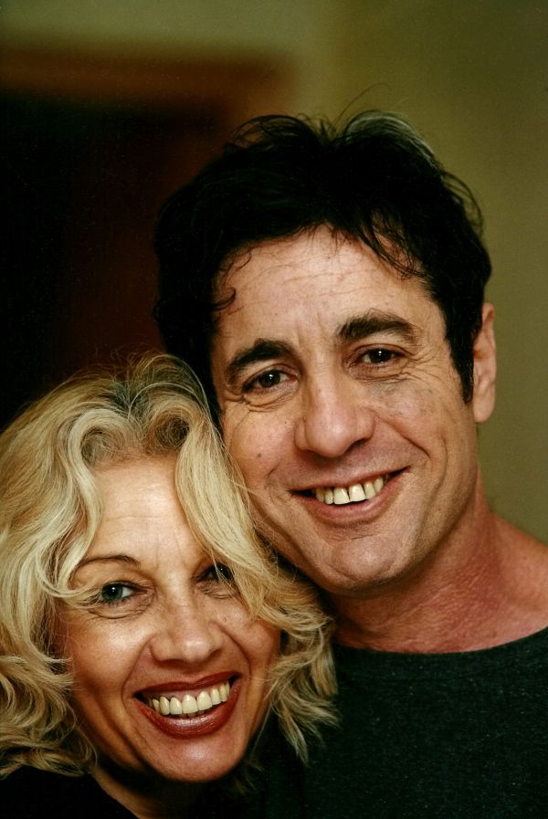 שר התרבות: "כתב סיפורים ושירים שיישארו עמנו לנצח"