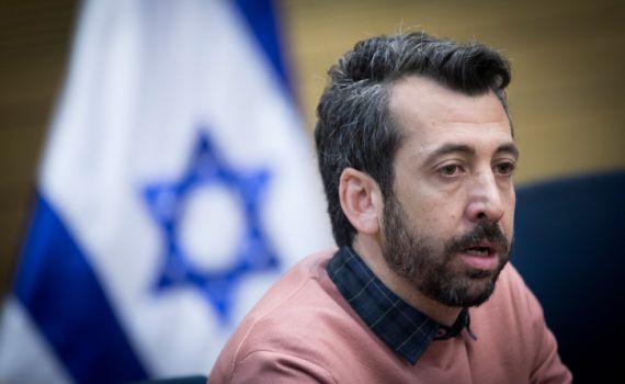 גיא לרר חסר אונים: הפעם מבקש עזרה בשביל עצמי