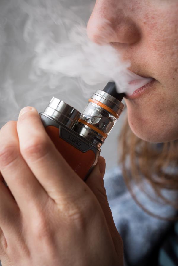 חשד: ריאות של בן 16 קרסו בגלל סיגריות אלקטרוניות