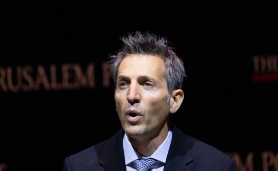 אחרי 10 שנים: מנכ"ל דיסקונט פורש מתפקידו