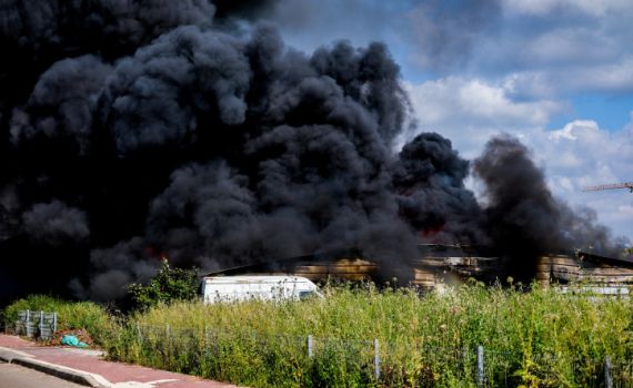 עשן כבד, נזק לבתים ורכבים; התמונות מהפגיעות בצפון