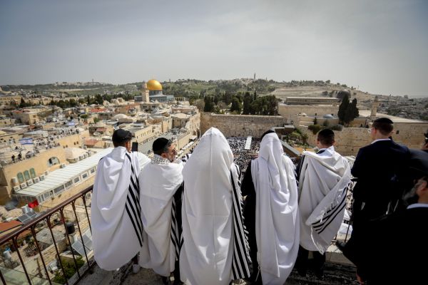 יְבָרֶכְךָ ה' וְיִשְׁמְרֶךָ | גלריה: מעמד ברכת הכהנים בכותל