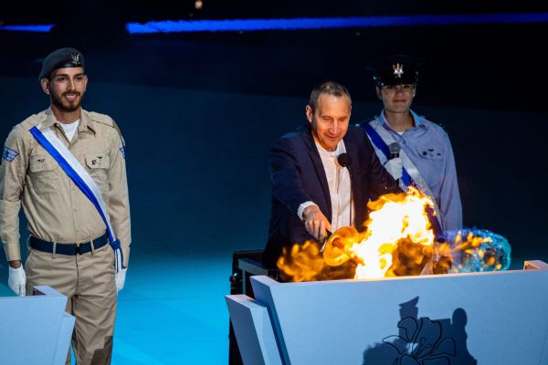 "לעולם לא נוותר!": המשואה של דיוויד בלאט