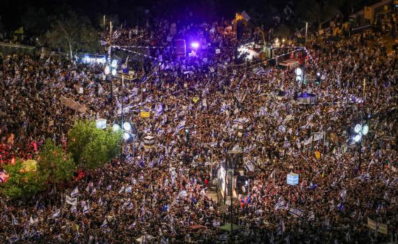 השיח בעד ונגד ההפגנות מלא בשקרים, תיזהרו