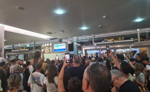 כ-300 ישראלים תקועים בתאילנד: "כאוס טוטאלי"