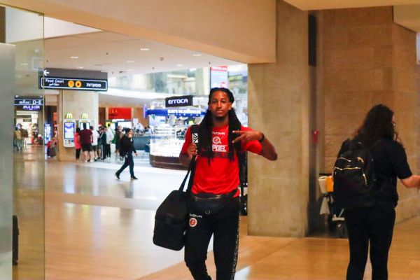 הפועל ירושלים ממריאה למשחק מול אאק