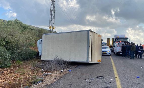 תאונה קטלנית: הרוג ופצוע בינוני מפגיעת משאית בגליל