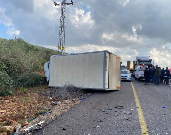 תאונה קטלנית: הרוג ופצוע בינוני מפגיעת משאית בגליל