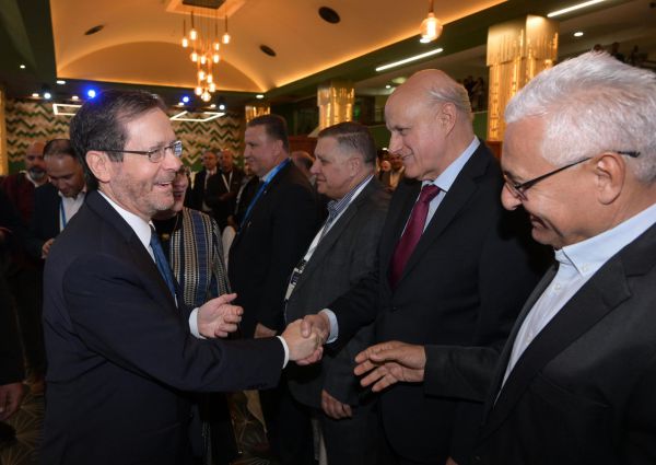 הרצוג באירוע לרמדאן: "מחויבים לסטטוס קוו"