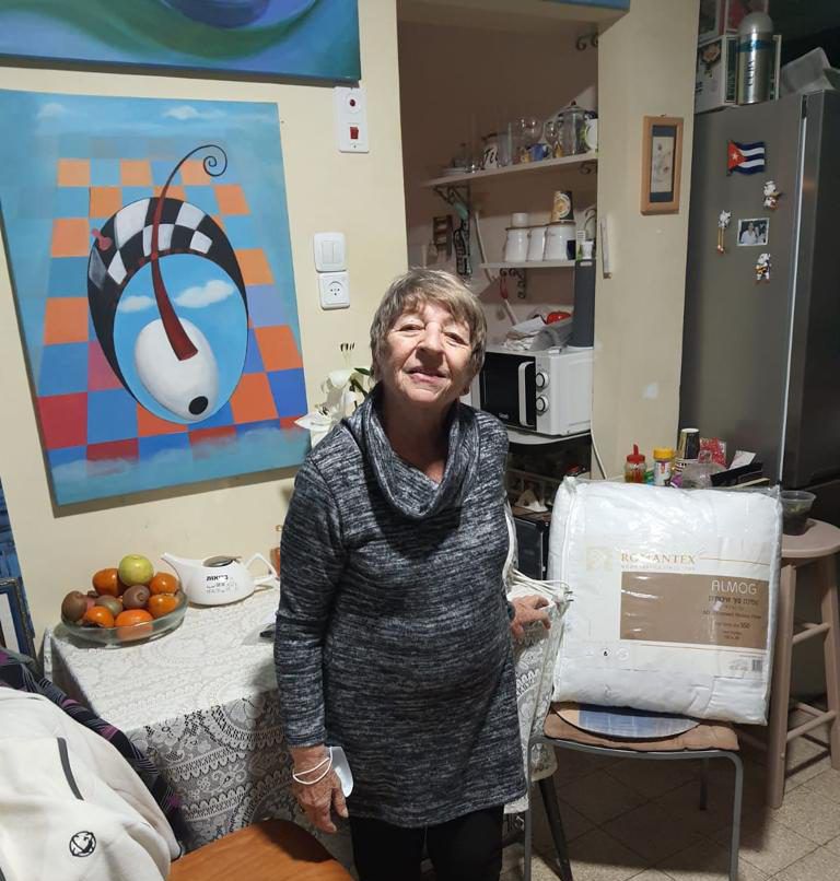 יום השואה: "חושבת פעמיים לפני שאני מפעילה מזגן"