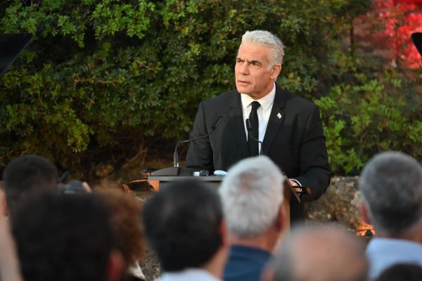 לפיד: "המבחן המוסרי הוא להבחין בין אויב וחף מפשע"