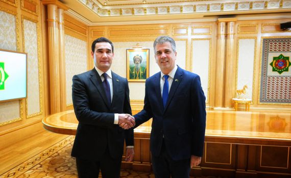 פגישה היסטורית: שר החוץ נפגש עם נשיא טורקמניסטן