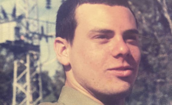 כוכב הילדים קוגומלו בפוסט חשוף לרגל יום הזיכרון