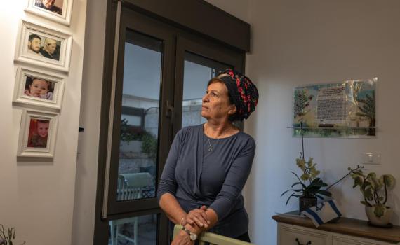 'התנערי מעפר קומי אימי': אמא של רותי פוגל בריאיון מיוחד